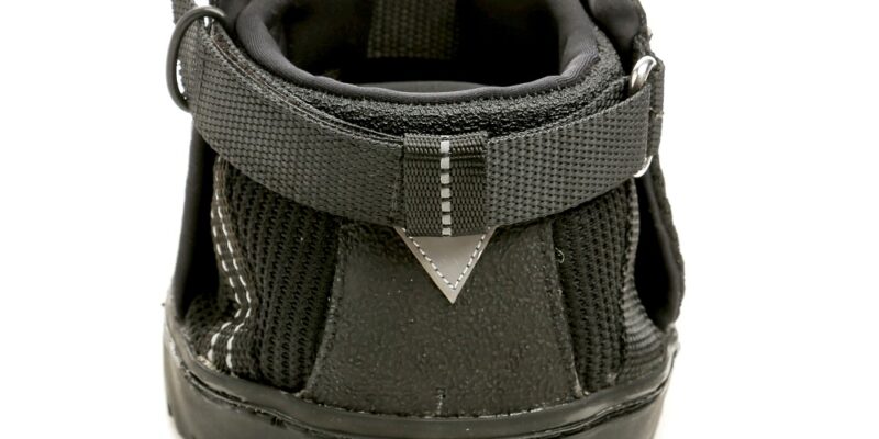 bota basic zapínání 3